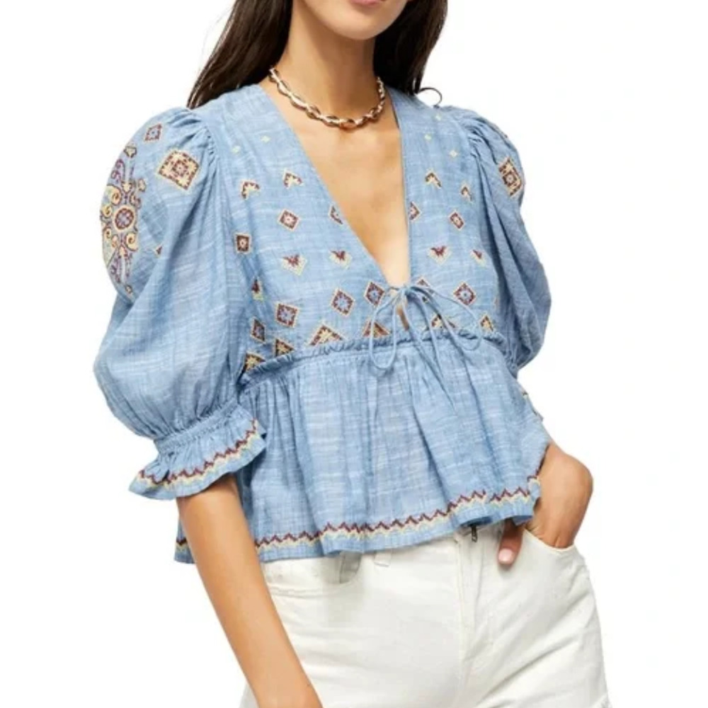 FREE PEOPLE Tallulah Embroidered Chambray Puff Sleeve Cropped Top Size S - Picture 2 of 13